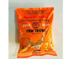 cam-trung-thuc-an-nuoi-chim
